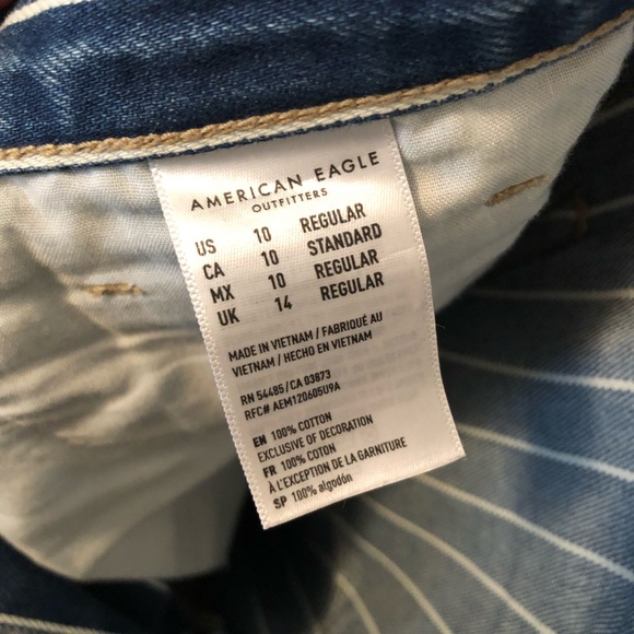 AE Mom Jean - Picture 6 of 6